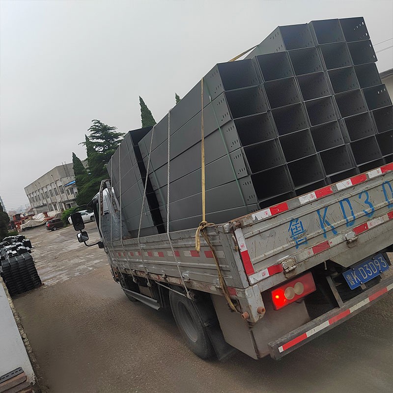 Large&nbsp;span&nbsp;fireproof&nbsp;cable&nbsp;tray